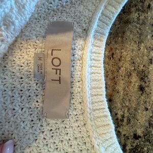 Ann Taylor Loft sleeveless sweater like new